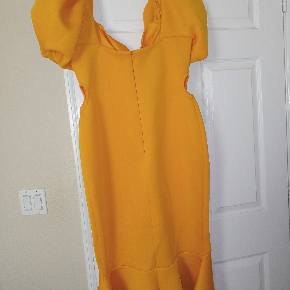 Dress - Picture 3 of 8